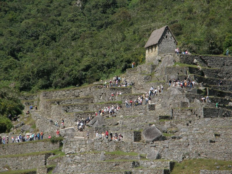 Mehrere tausend Menschen besuchen jeden Tag die größte Touristenattraktion in Peru.